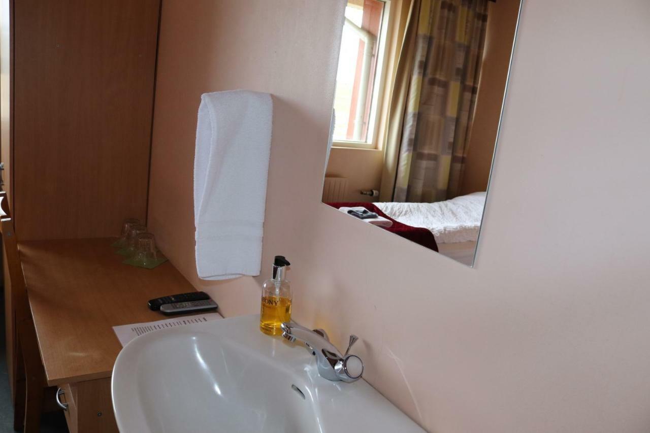 Hotel Hvitserkur Hvammstangi Buitenkant foto