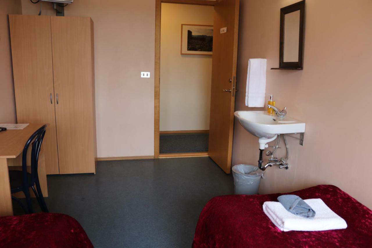 Hotel Hvitserkur Hvammstangi Buitenkant foto
