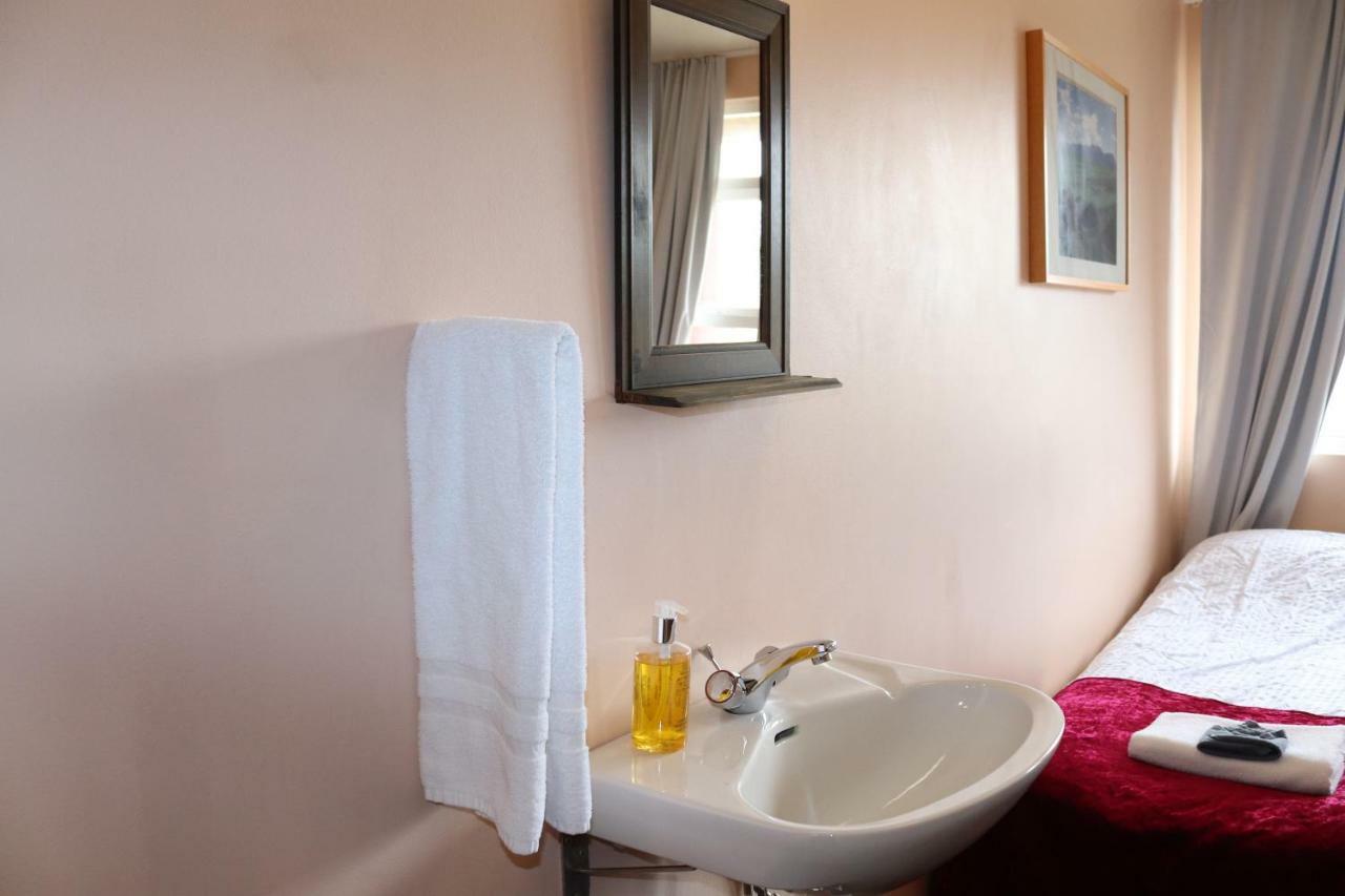 Hotel Hvitserkur Hvammstangi Buitenkant foto