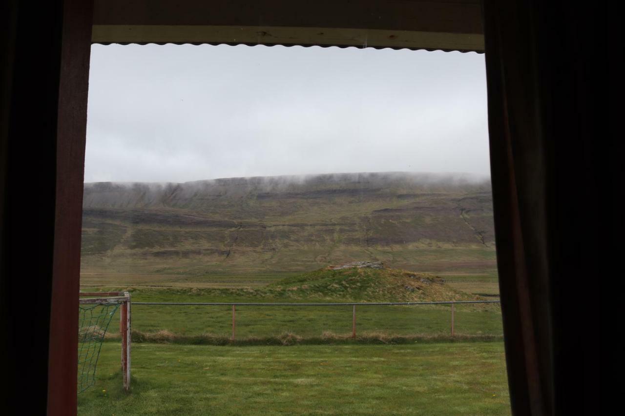 Hotel Hvitserkur Hvammstangi Buitenkant foto